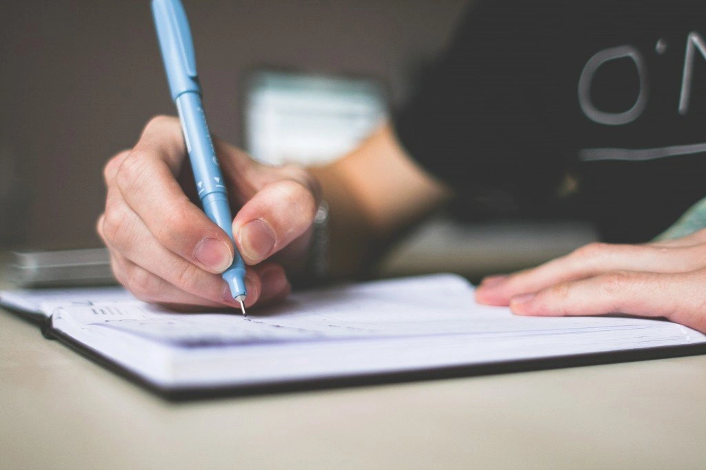 The Difference Between University Courses and Coding Bootcamps: Which is Best?